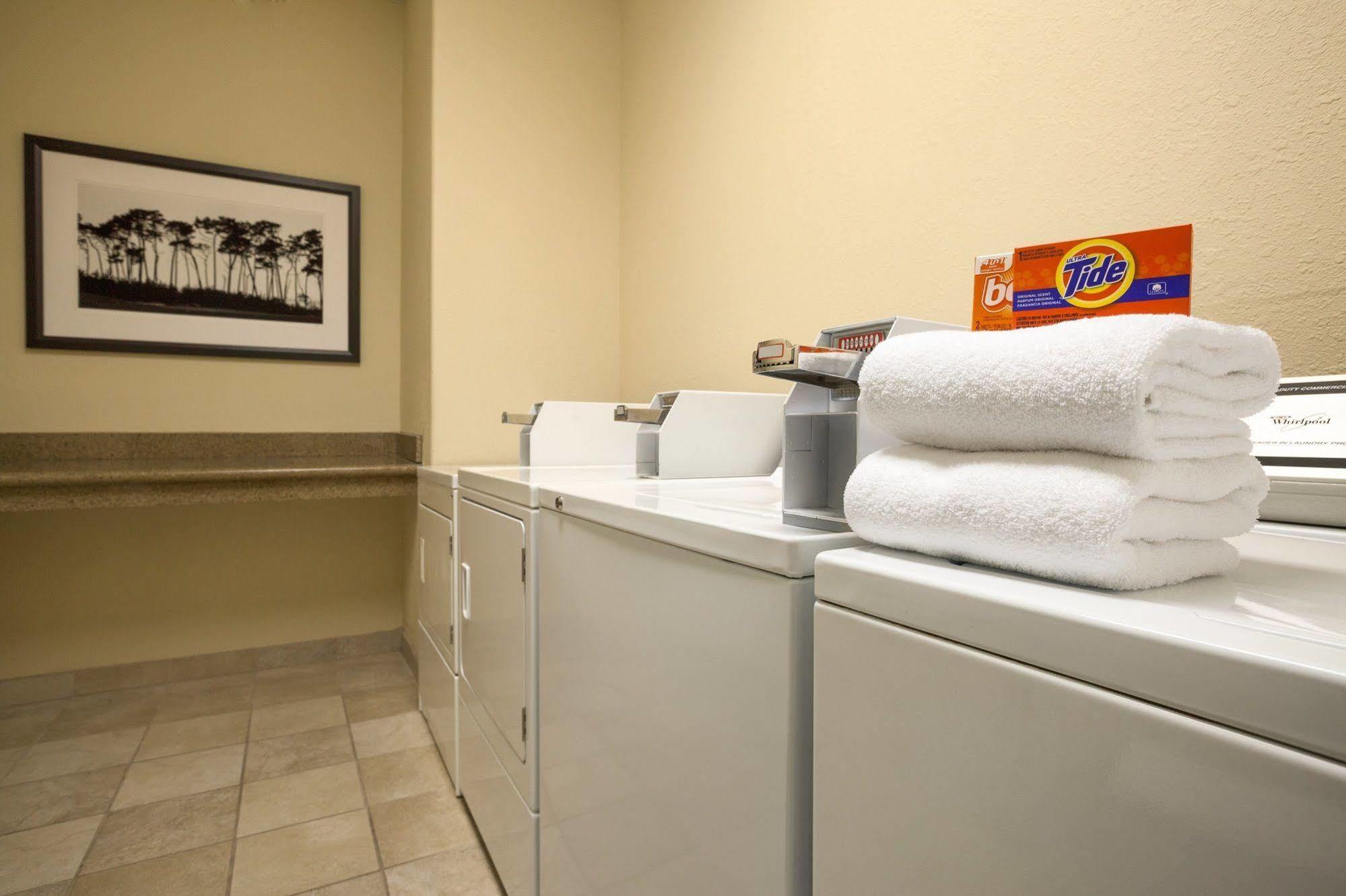 Country Inn & Suites By Radisson, Lincoln North Hotel And Conference Center, Ne Dış mekan fotoğraf